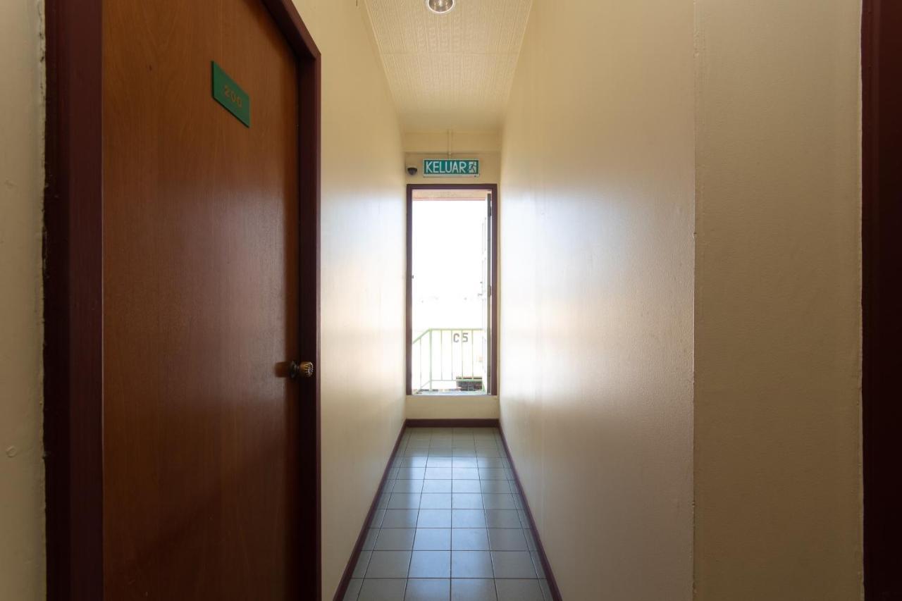 Spot On 89582 Evergreen Hotel Keningau Exterior photo